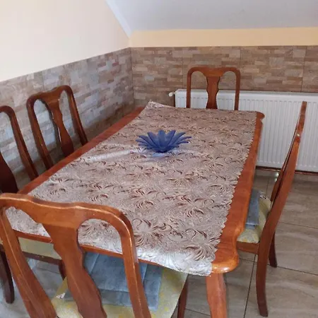 Napsugar Apartmanhaz *