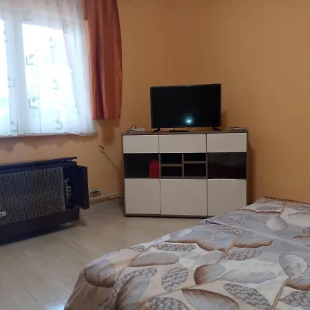 Napsugar Apartmanhaz *