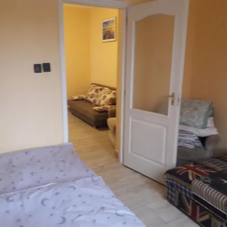 Homestay Napsugar Apartmanhaz