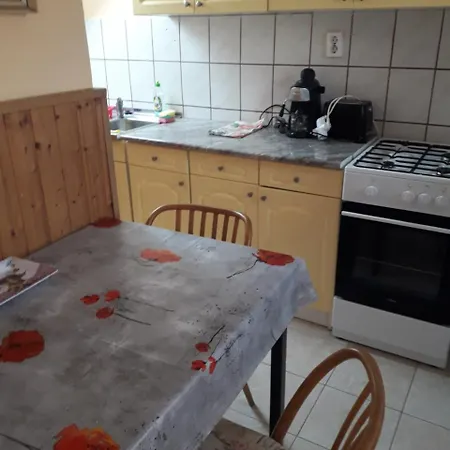 Homestay Napsugar Apartmanhaz Balatonlelle