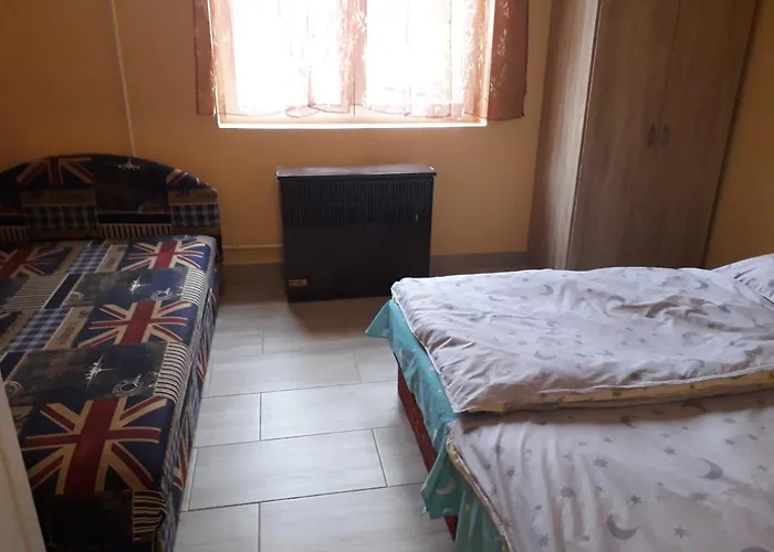 Napsugar Apartmanhaz * בלטונללה