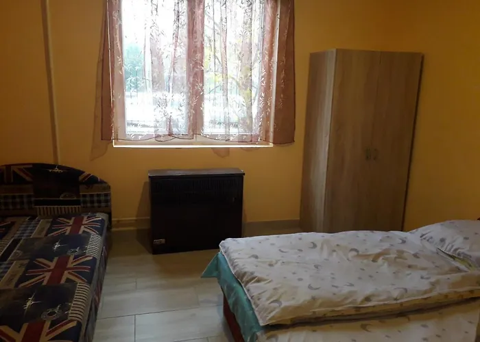 Napsugar Apartmanhaz * בלטונללה