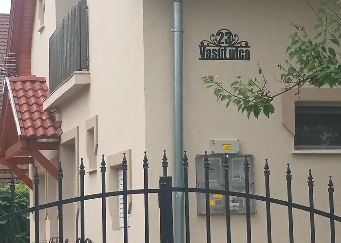 בית אירוח Napsugar Apartmanhaz *