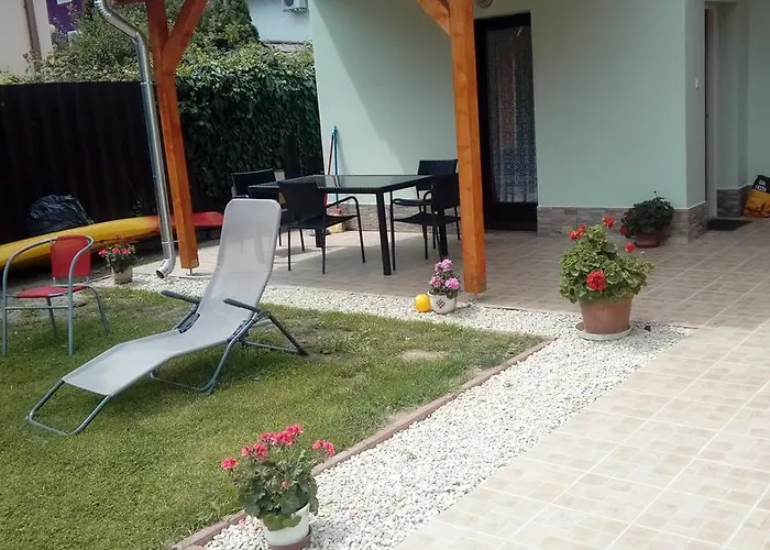 Napsugar Apartmanhaz Privatunterkunft Balatonlelle