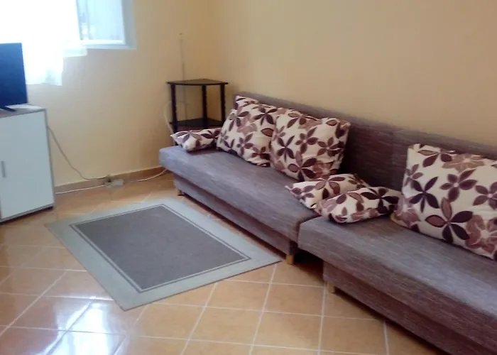 Privatunterkunft Napsugar Apartmanhaz *
